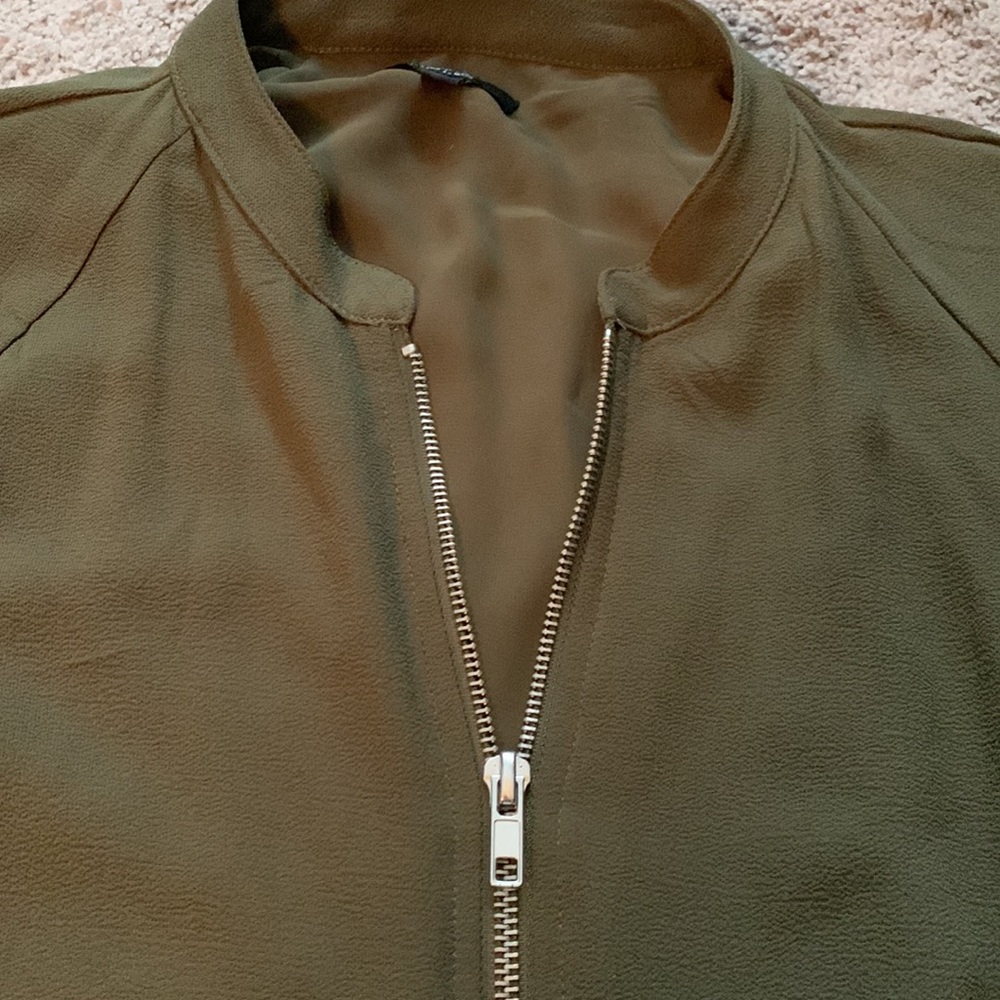 Jacket - Picture 3 of 4